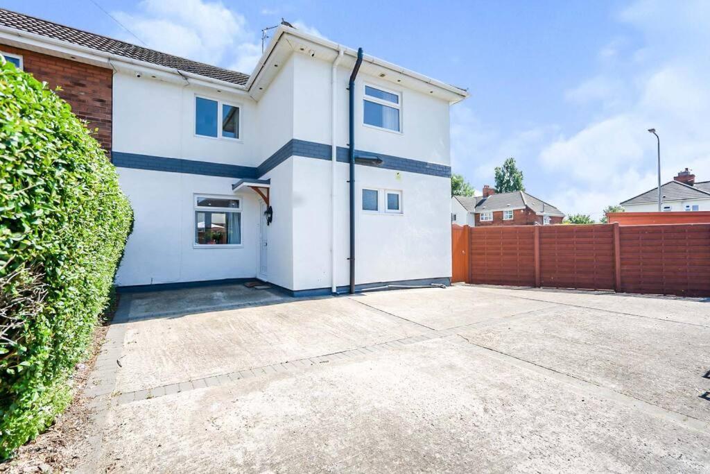 Beautiful 3 Bedroom Home, 10 Minutes Walk To Beach. Cleethorpes Kültér fotó