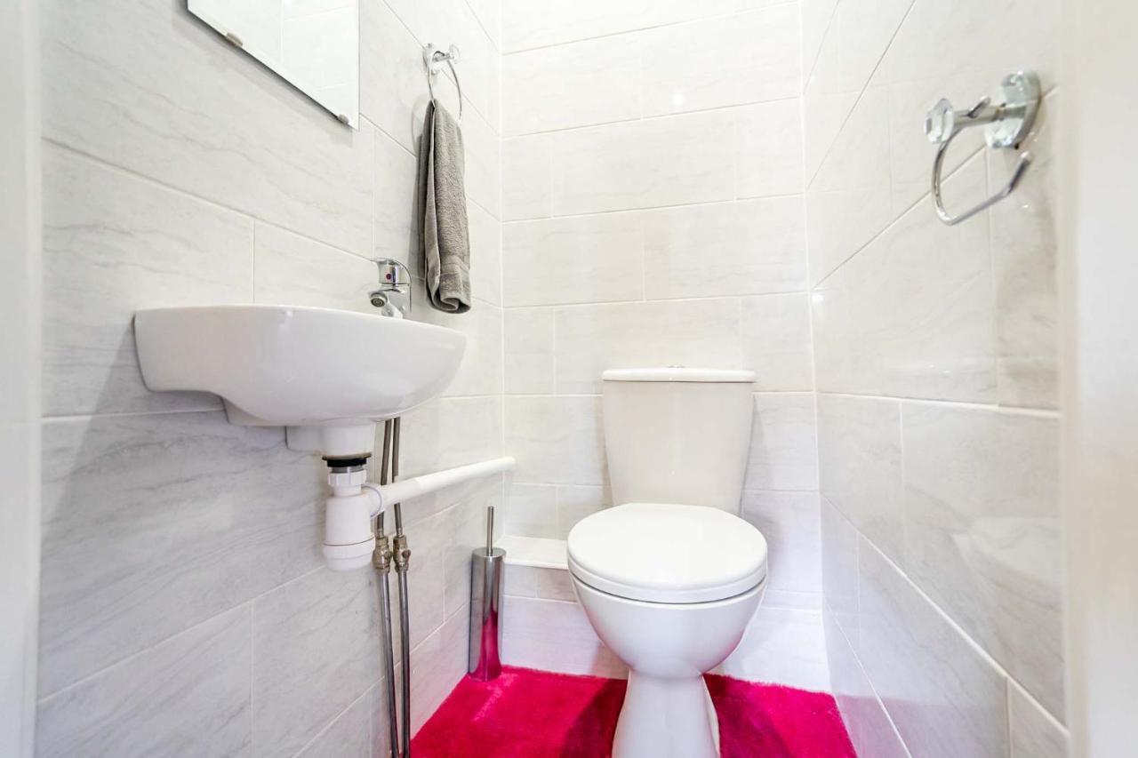 Beautiful 3 Bedroom Home, 10 Minutes Walk To Beach. Cleethorpes Kültér fotó