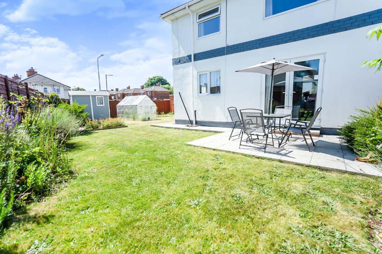 Beautiful 3 Bedroom Home, 10 Minutes Walk To Beach. Cleethorpes Kültér fotó