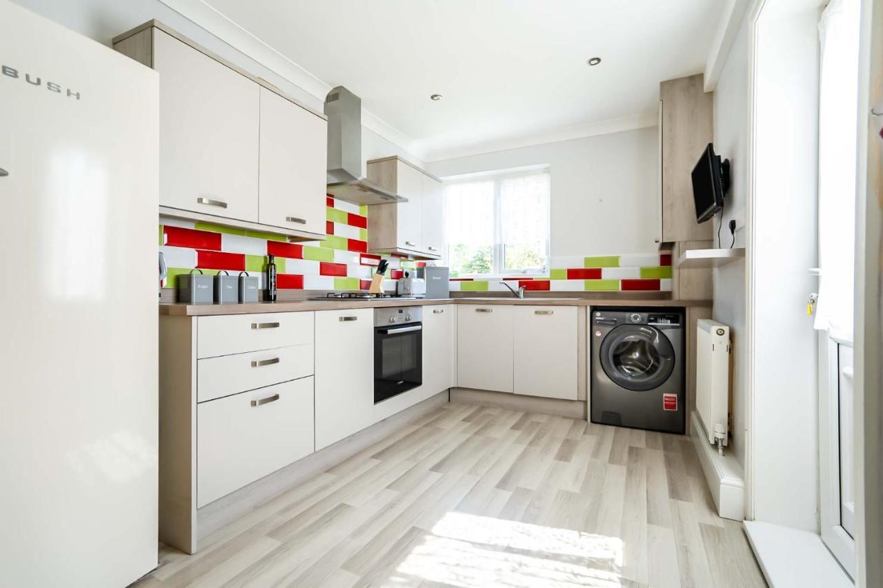 Beautiful 3 Bedroom Home, 10 Minutes Walk To Beach. Cleethorpes Kültér fotó